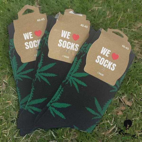 Grüne Hanfblätter Socken Schwarz 40-45